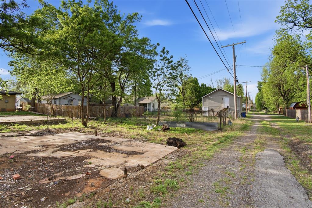915 S 6th Street Property Photo 38