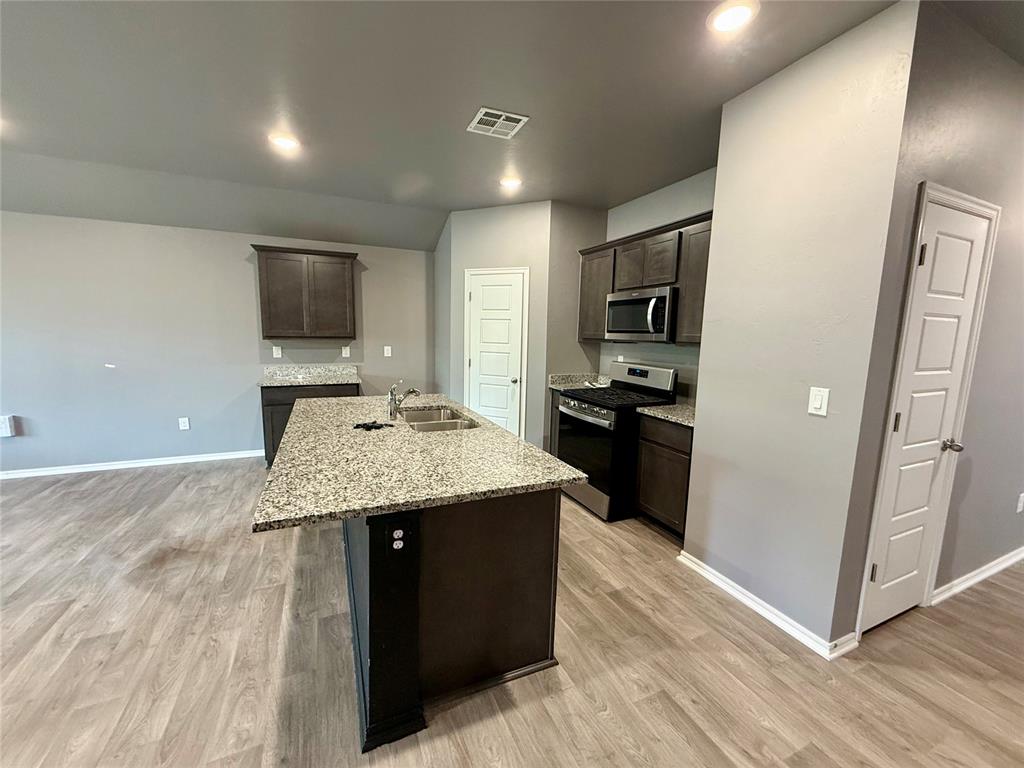 14204 S Babbling Brook Drive Property Photo 4