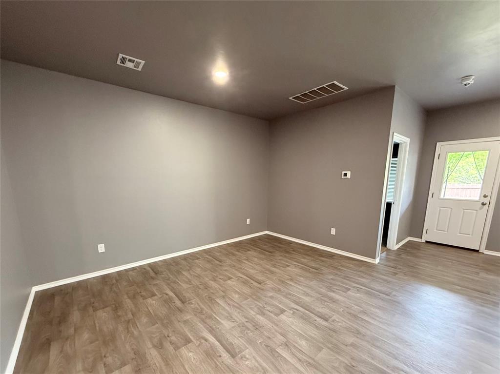 14204 S Babbling Brook Drive Property Photo 6