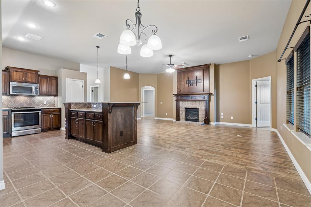 11425 Nw 131st Street Property Photo 9