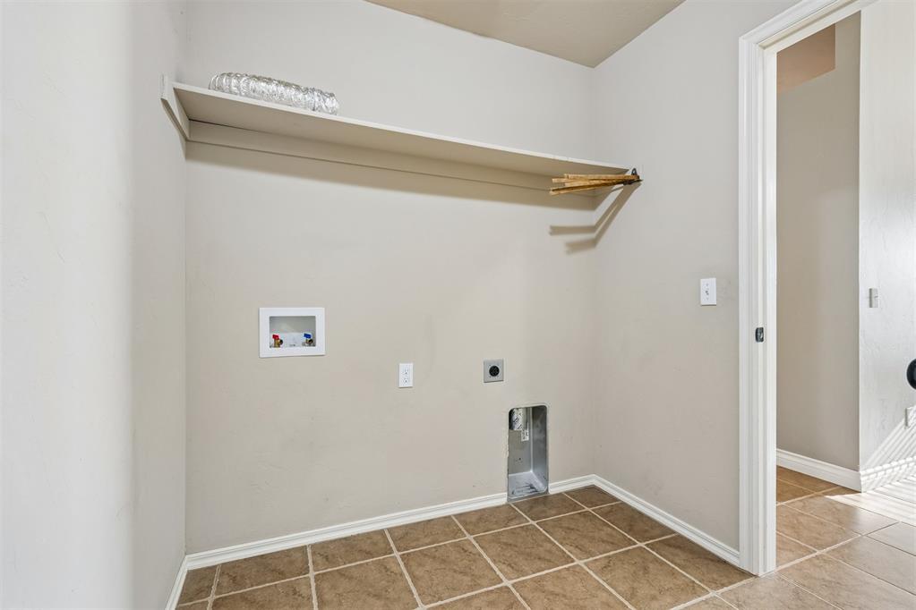 11425 Nw 131st Street Property Photo 25