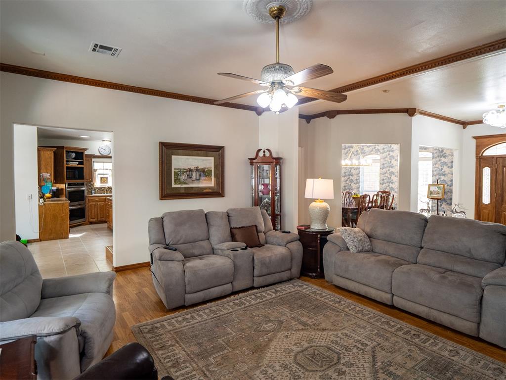 342420 E 1070 Road Property Photo 9
