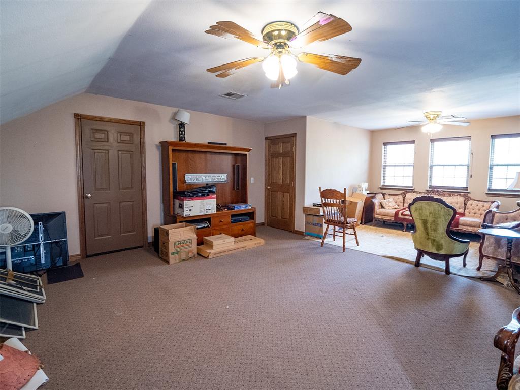 342420 E 1070 Road Property Photo 38