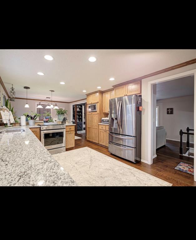 21024 Judy Circle Property Photo 9