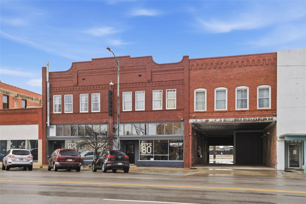 120 E Randolph Avenue Property Photo 1