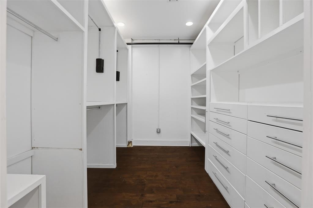 120 E Randolph Avenue Property Photo 27