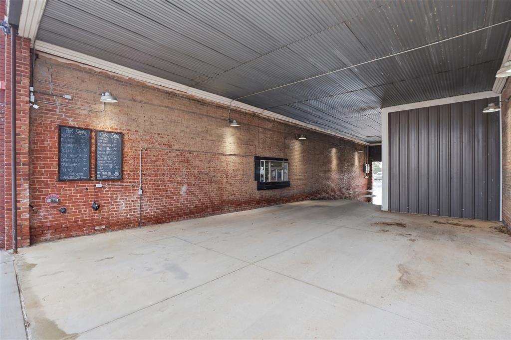 120 E Randolph Avenue Property Photo 46