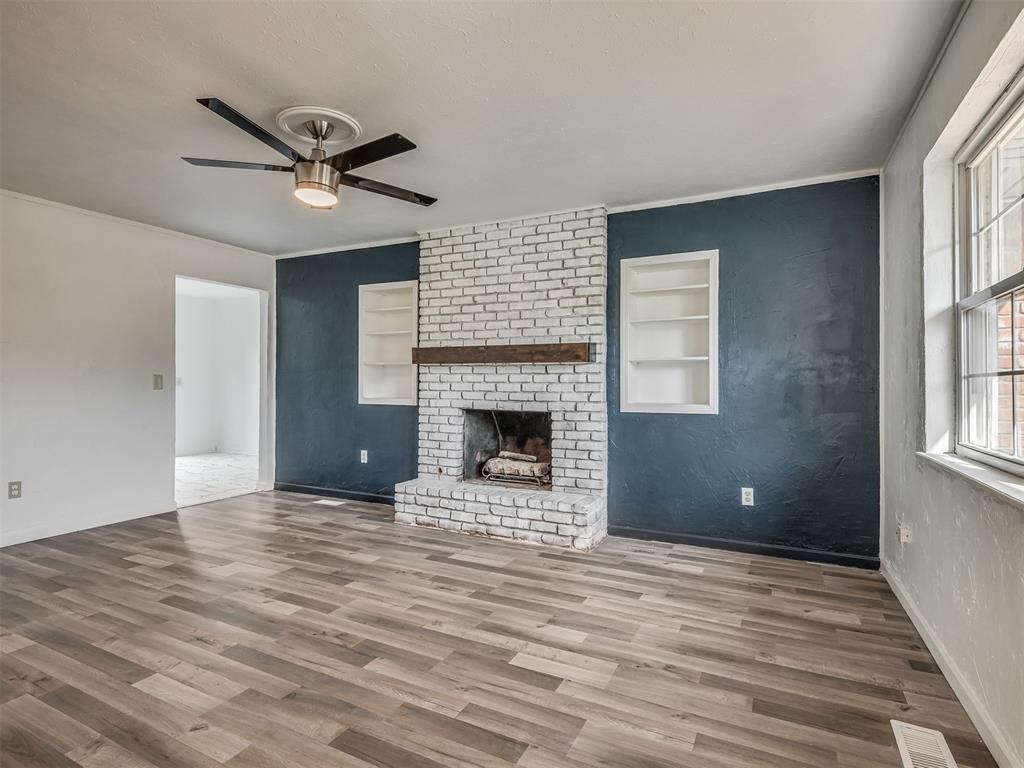 3407 Woodvale Drive Property Photo 6