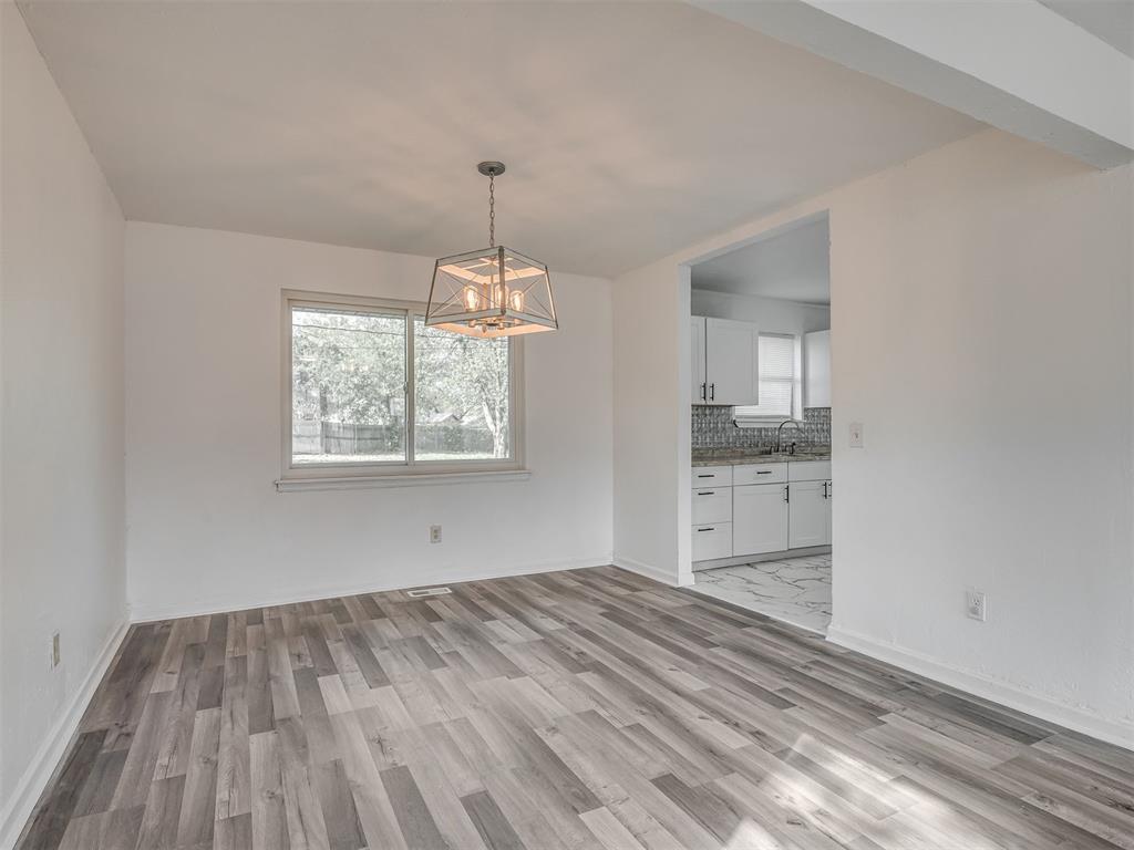 3407 Woodvale Drive Property Photo 14