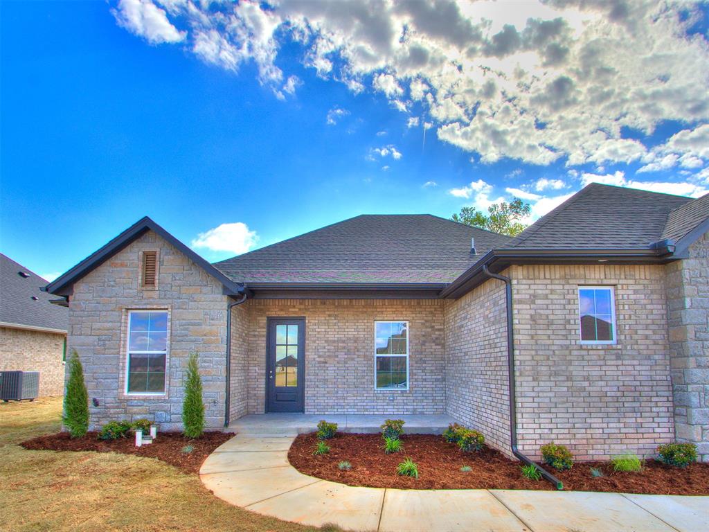 516 S Freedom Drive Property Photo 2