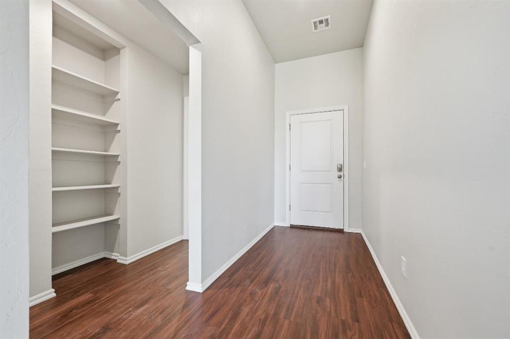 1281 Lakeview Drive Property Photo 11