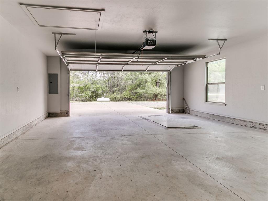 19430 Hidden Pines Drive Property Photo 34