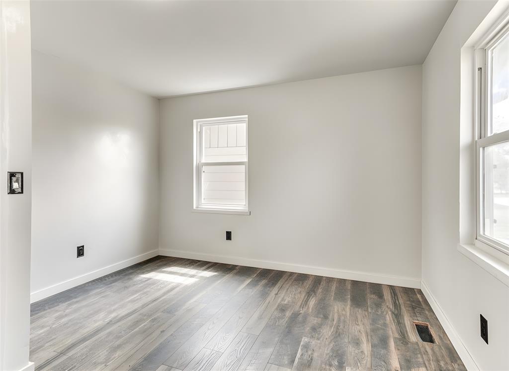 816 Hillcrest Drive Property Photo 16