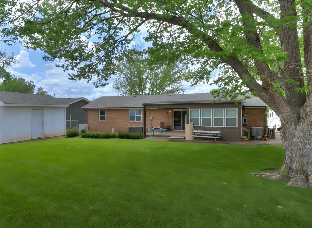 816 Hillcrest Drive Property Photo 41