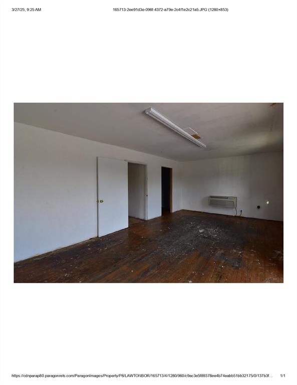 1527 W Gore Boulevard Property Photo 4
