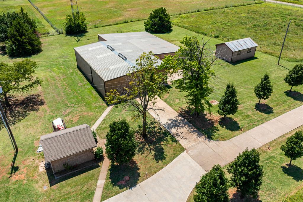 1401 E Hefner Property Photo 40