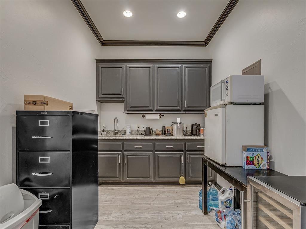 500 Merchant Drive 100, & #110 Property Photo 19