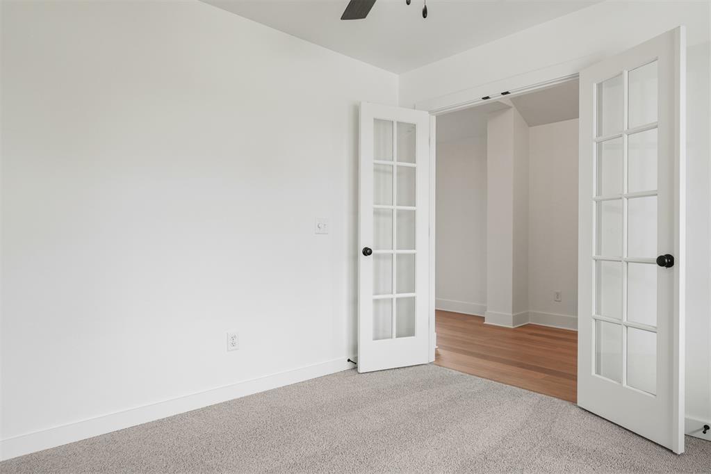 24175 Western Avenue Property Photo 5