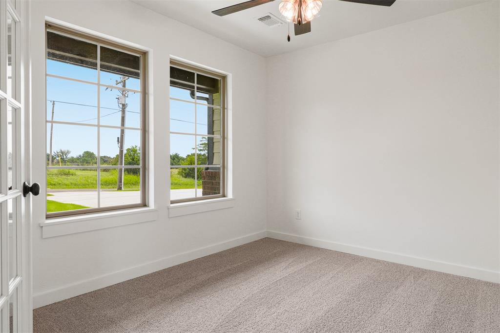 24175 Western Avenue Property Photo 6