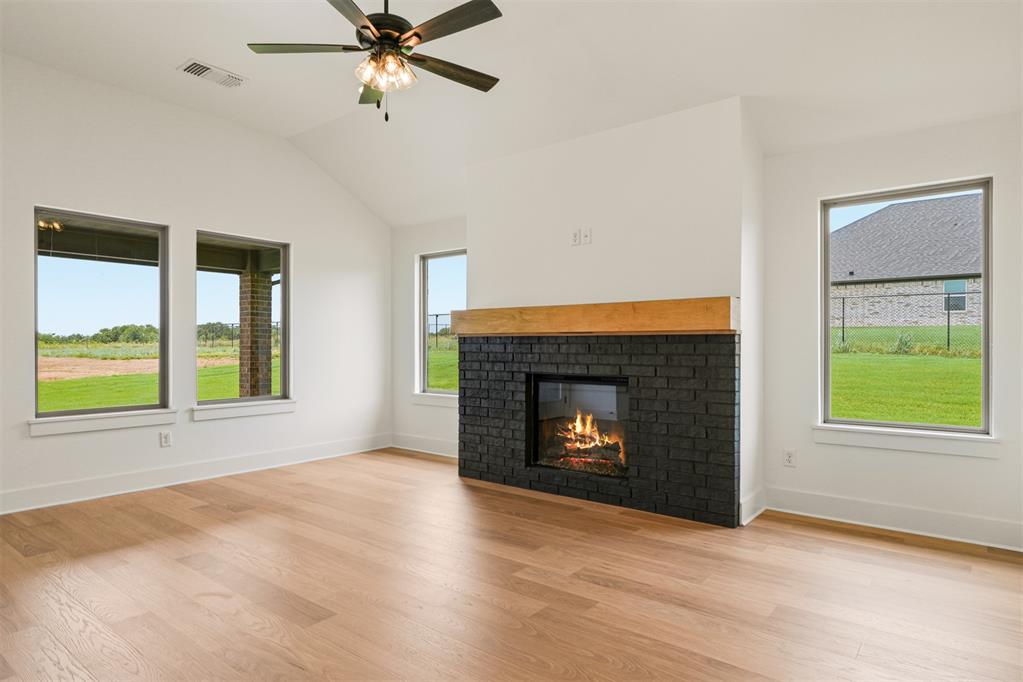 24175 Western Avenue Property Photo 18