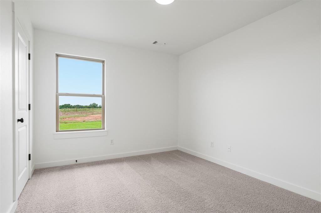 24175 Western Avenue Property Photo 22