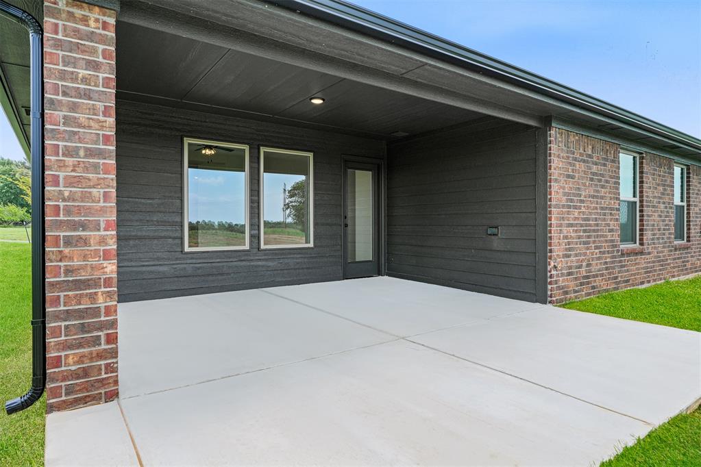 24175 Western Avenue Property Photo 43