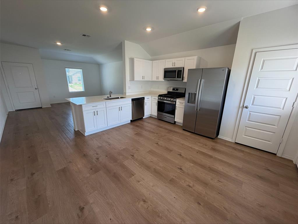 2111 W 30th Avenue Property Photo 4