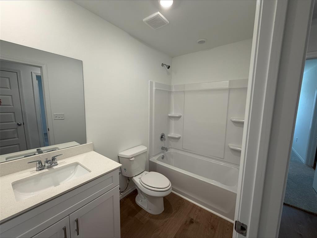 2111 W 30th Avenue Property Photo 8