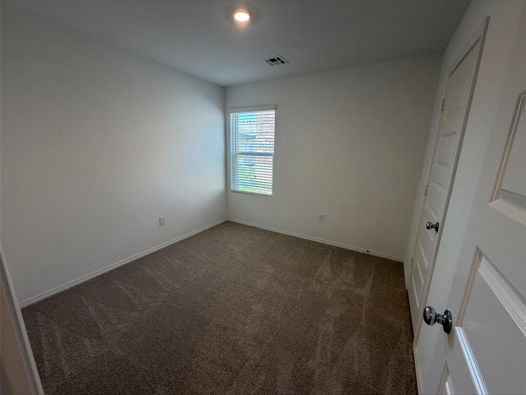 2111 W 30th Avenue Property Photo 9