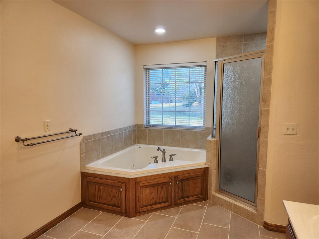 6501 Overview Drive Property Photo 8