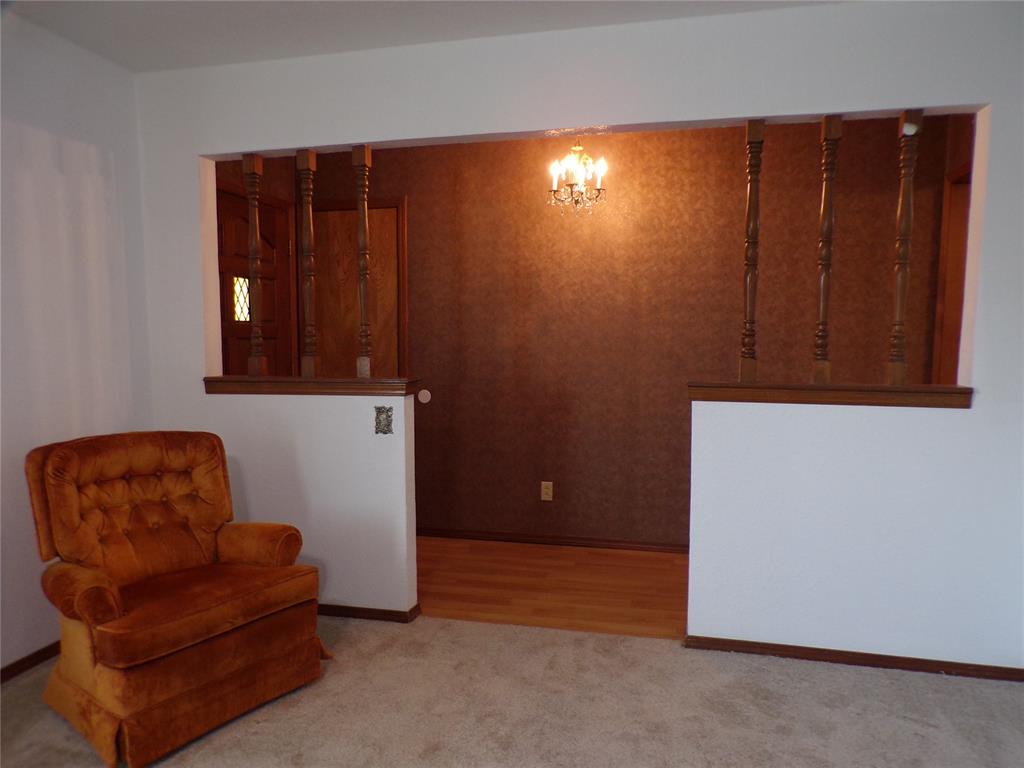 535 N Salyer Property Photo 5