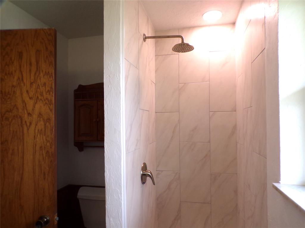 535 N Salyer Property Photo 25