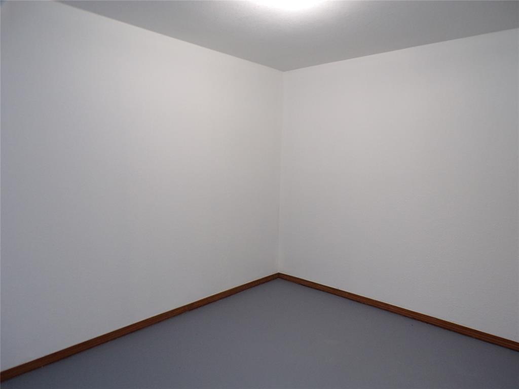 535 N Salyer Property Photo 27