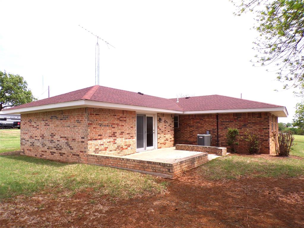 535 N Salyer Property Photo 30
