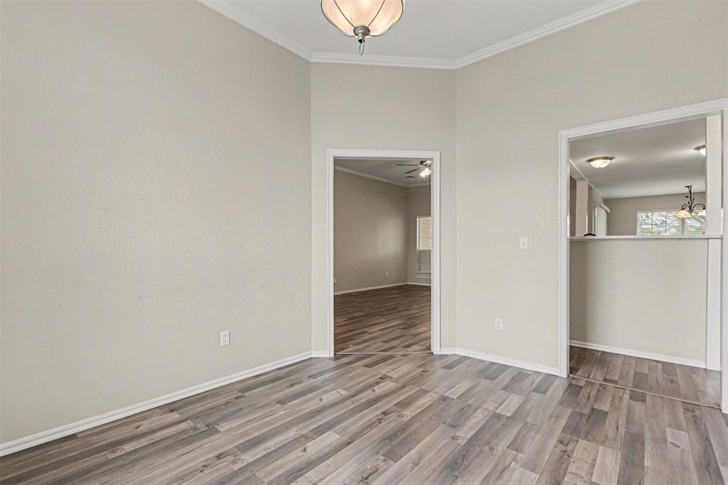 10009 S Land Avenue Property Photo 8