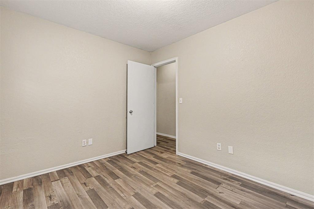 10009 S Land Avenue Property Photo 21