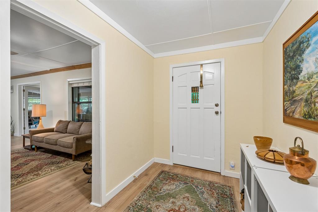 2725 Cabin Road Property Photo 5
