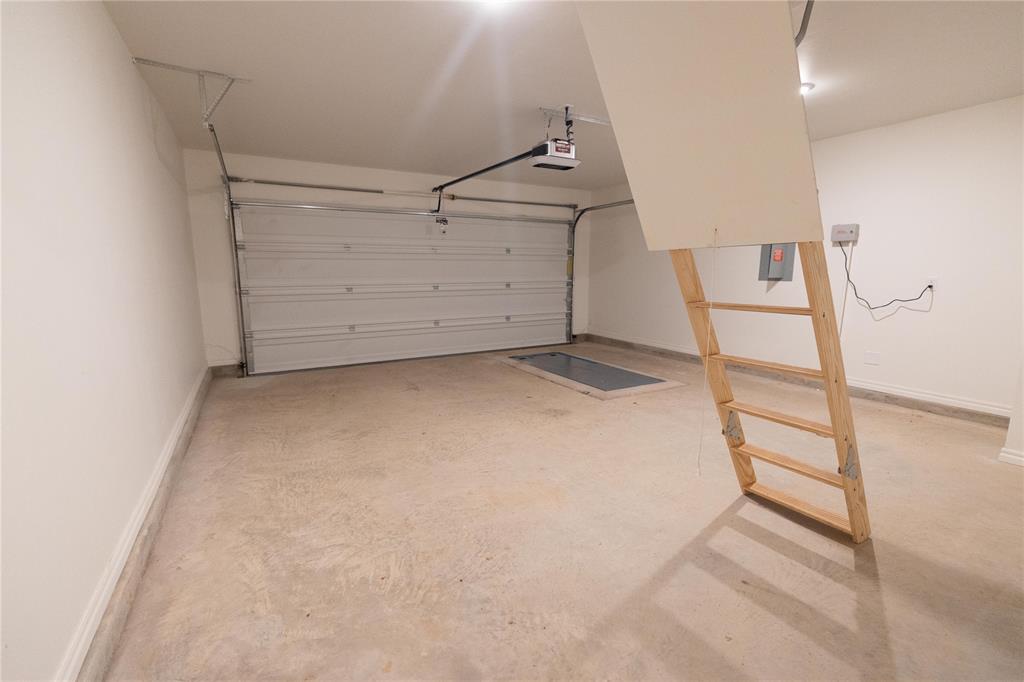 2208 Nw 170th Street Property Photo 27