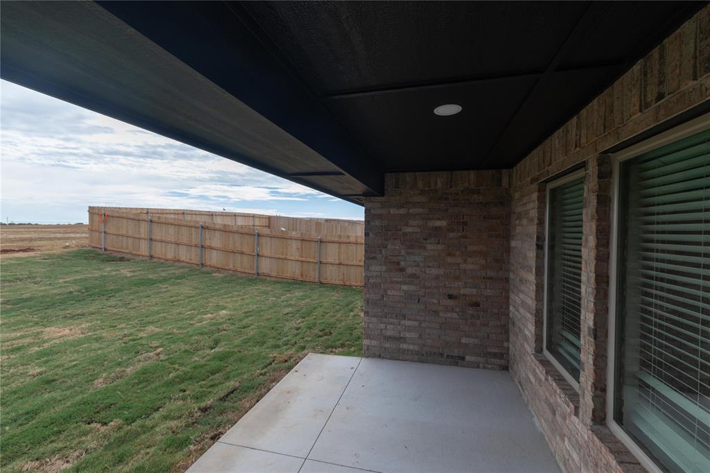 2208 Nw 170th Street Property Photo 34