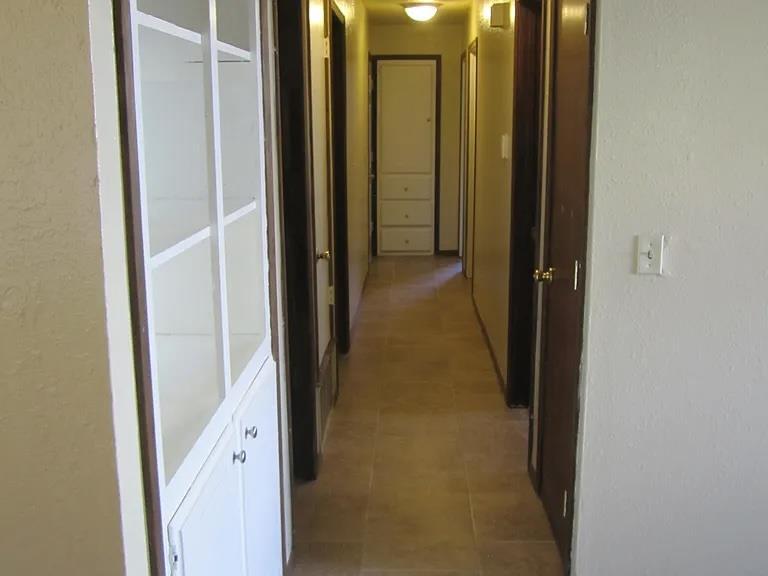 820 Russell Circle Property Photo 15