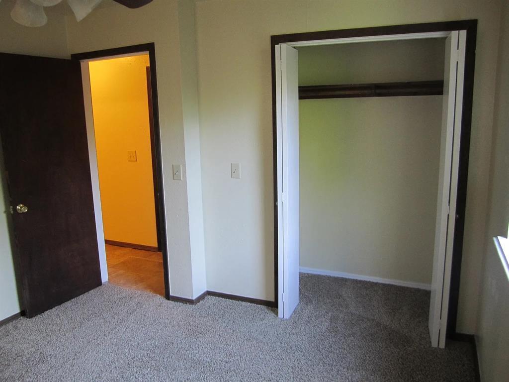 820 Russell Circle Property Photo 16