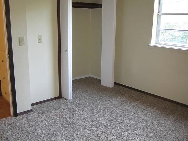 820 Russell Circle Property Photo 17