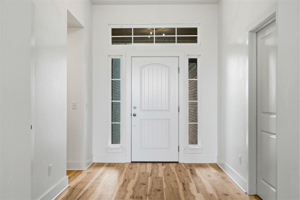 1408 Sw 160th Street Property Photo 4