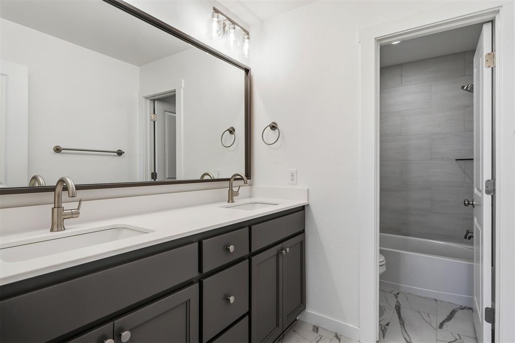 1408 Sw 160th Street Property Photo 25