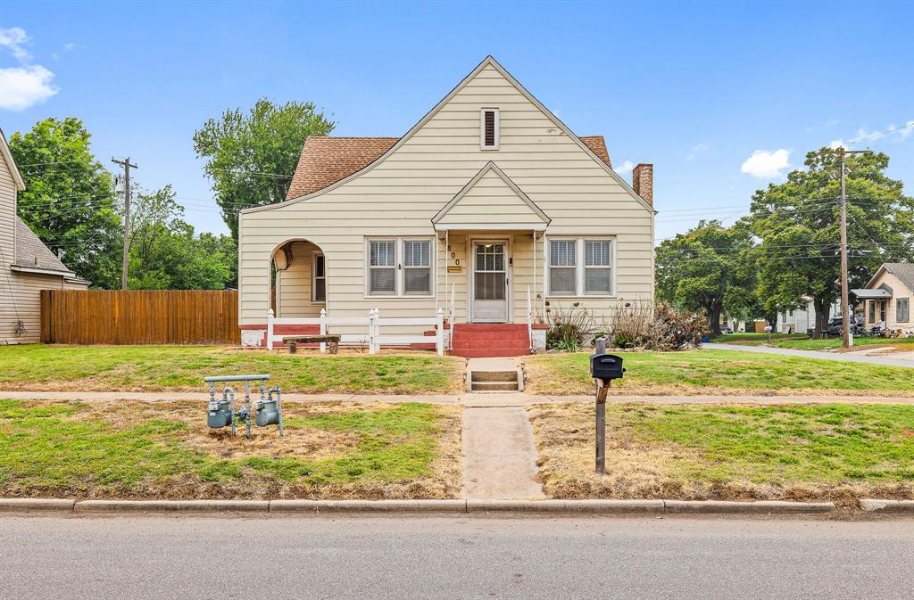 800 S Bickford Avenue Property Photo 2