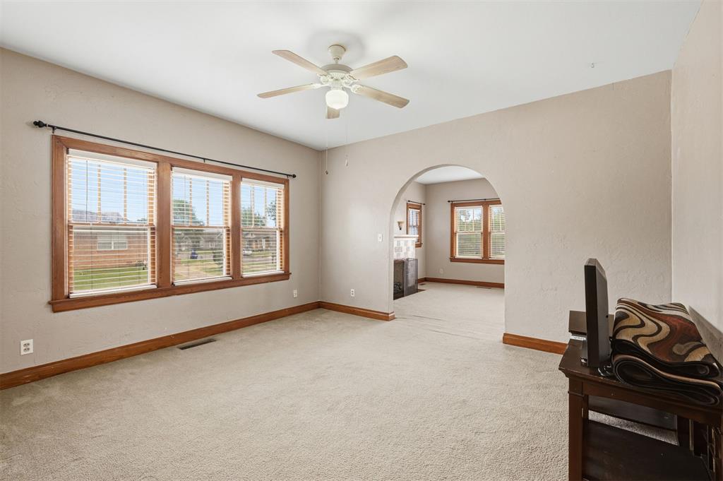 800 S Bickford Avenue Property Photo 8