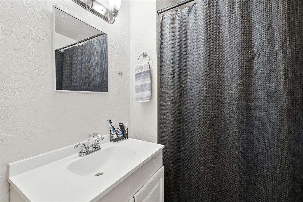 800 S Bickford Avenue Property Photo 24