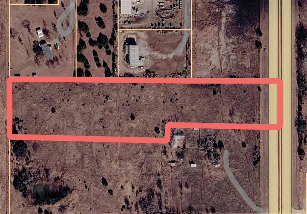 0000 S Highway 81 Property Photo 2