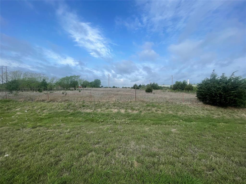 0000 S Highway 81 Property Photo 5