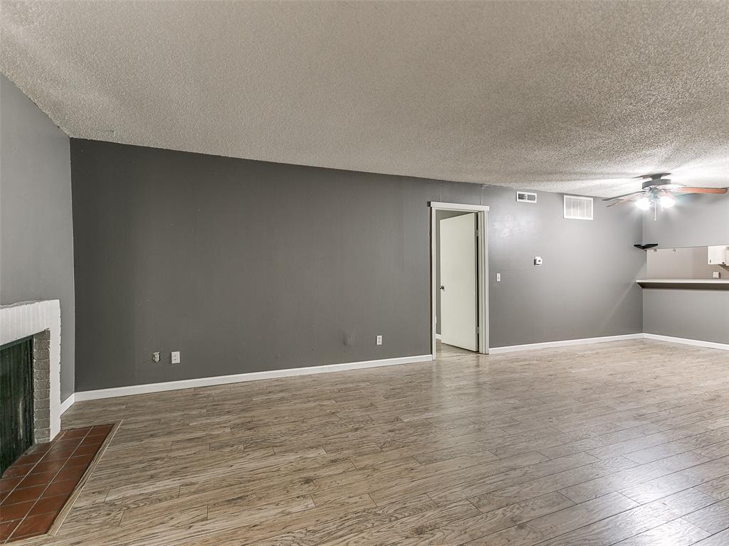 801 Cardinal Creek Boulevard C Property Photo 2